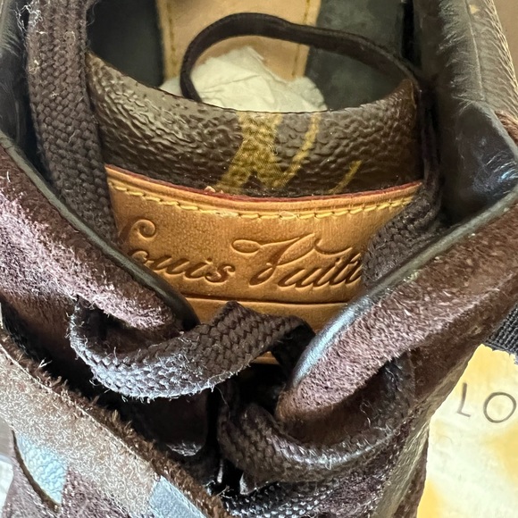 AUTHENTIC LOUIS VUITTON SNEAKERS SIZE 7.5 MEN OR 9.5/10 WOMEN VERY GOOD VINTAGE - Picture 4 of 13